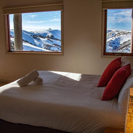 Outside Edge Apartment Mount Hotham Exterior foto